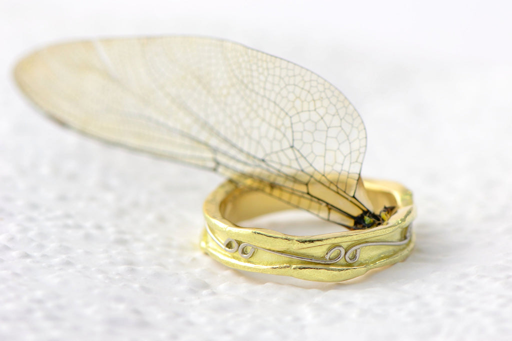 Raw unique textured ring band in 18ct fairtrade gold - 5 mm wide band - beetles textured rings