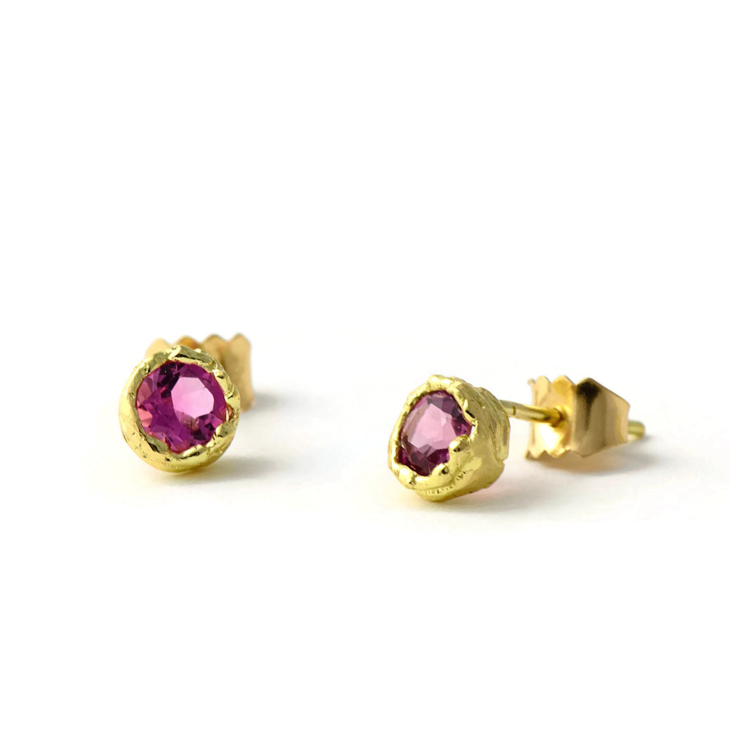18ct fair trade yellow gold stud earrings with a 4.5 mm gemstone