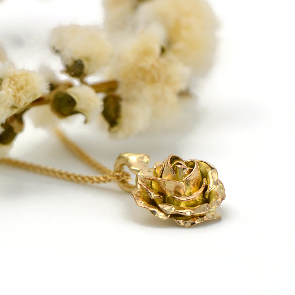 solid gold rose pendant 