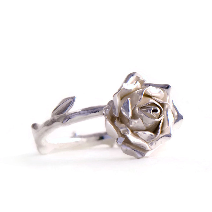 Silver rose ring - Medium rose ring with a twig stem band an leaves