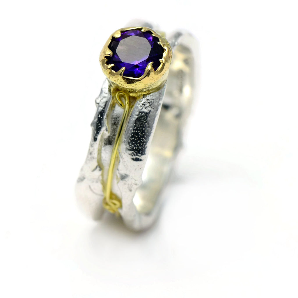 Amethyst ring 18 ct yellow gold and silver