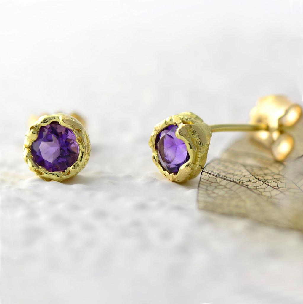 18ct fair trade yellow gold stud earrings with a 4.5 mm gemstone