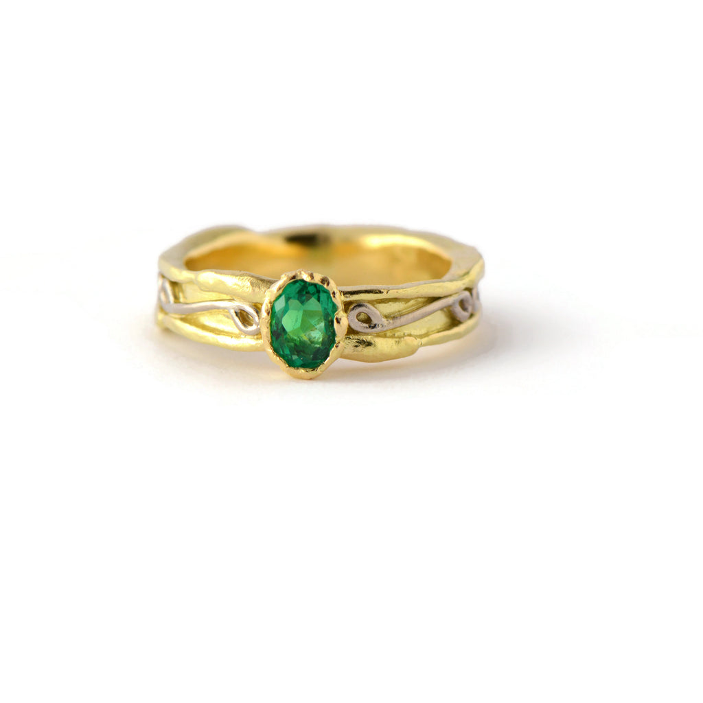 unique gold and emerald ring 