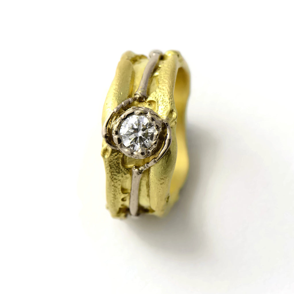 bright diamond gold ring 