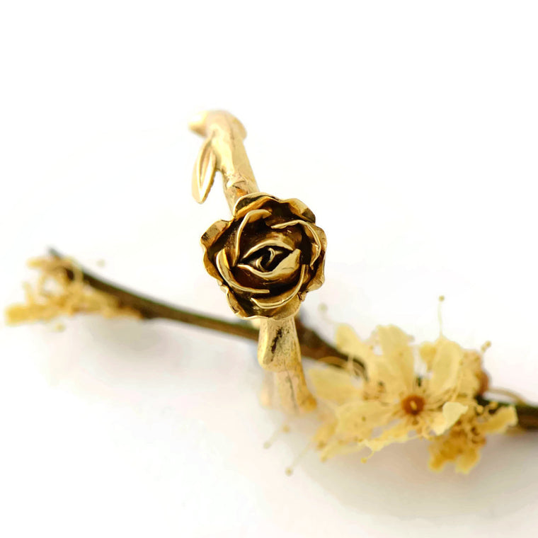 solitary rose ring 